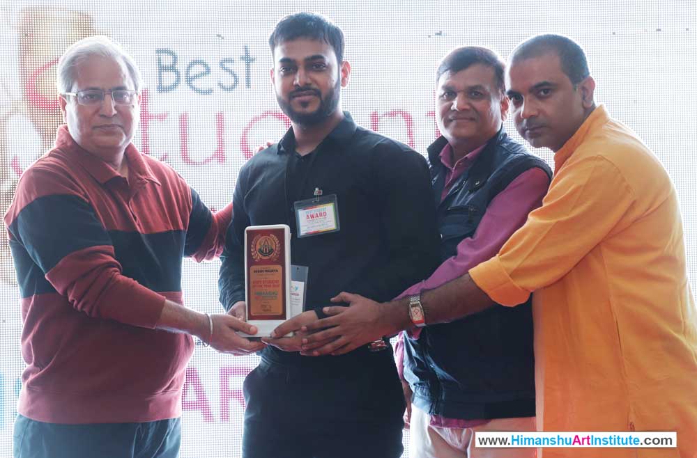 Akash Maurya Awarded for Best Student in Fine Arts 2019 at Himanshu Art Institute