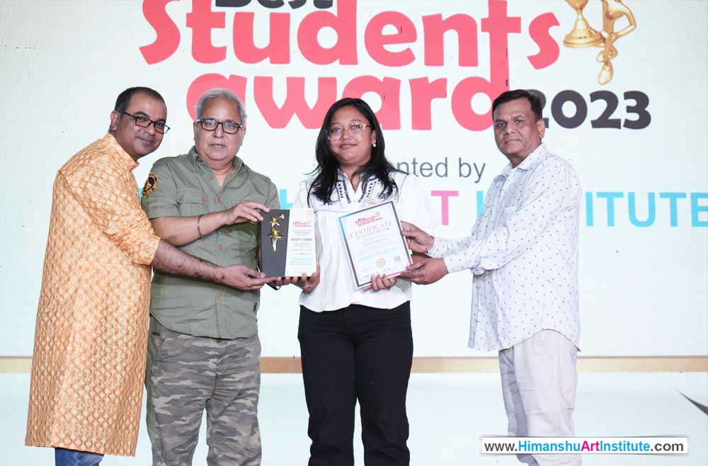 Deepti Rana Awarded for Best Student in Fine Arts at Himanshu Art Institute, Best Fine Art Institute in India, Best Fine Art Institute in Delhi, Fine Art Institute in Patel Nagar, Best Art and Craft College in India, art and craft courses in delhi, Himanshu Art Institute is Best Institute of Fine Arts, Best Institute of Art & Crafts